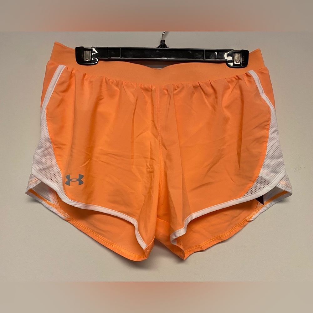 NWT Under Armour Fly By Shorts Size Medium